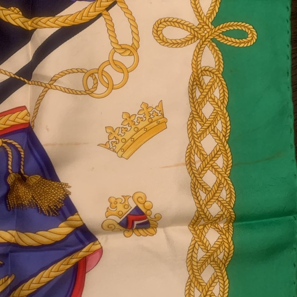 Celine scarf - Picture 6 of 13